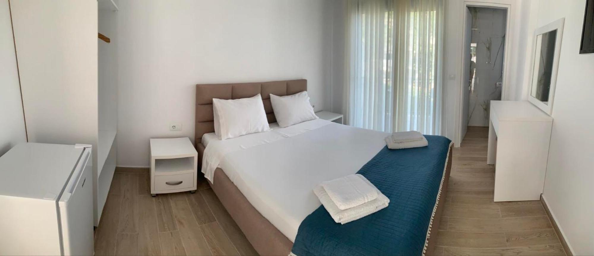 Villa Thomas Dhermi Bagian luar foto