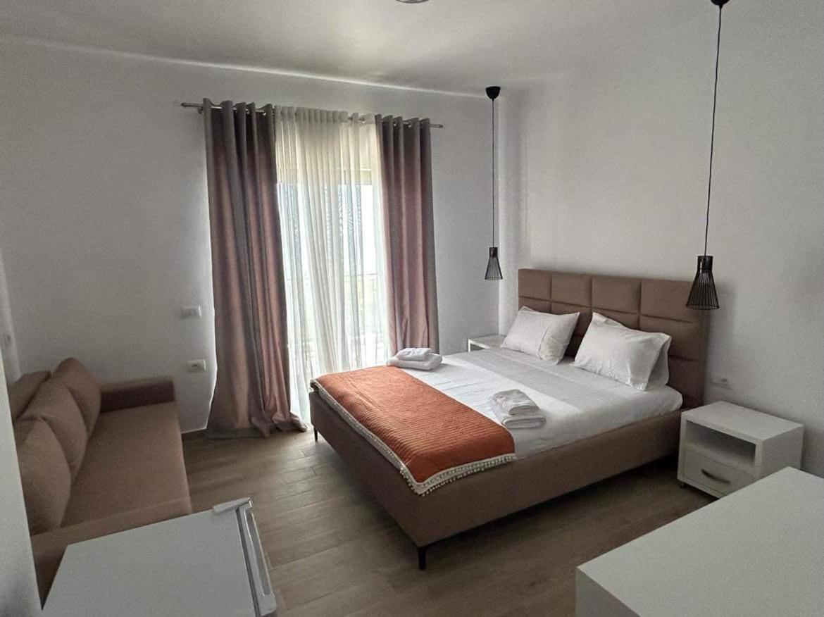 Villa Thomas Dhermi Bagian luar foto