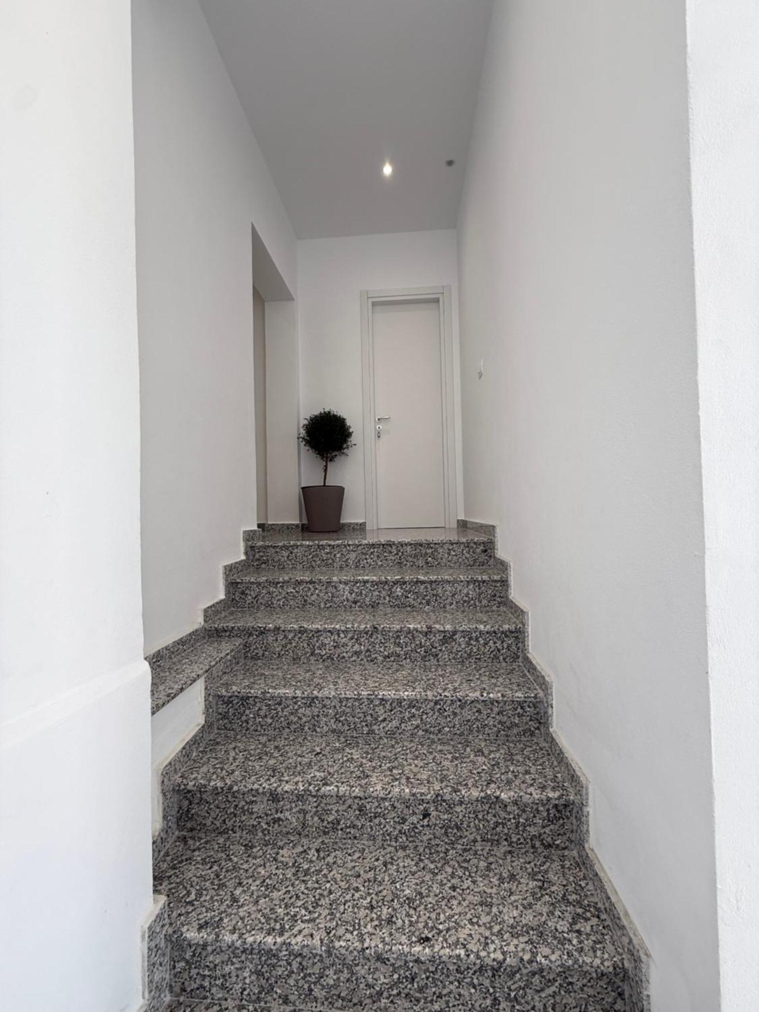 Villa Thomas Dhermi Bagian luar foto