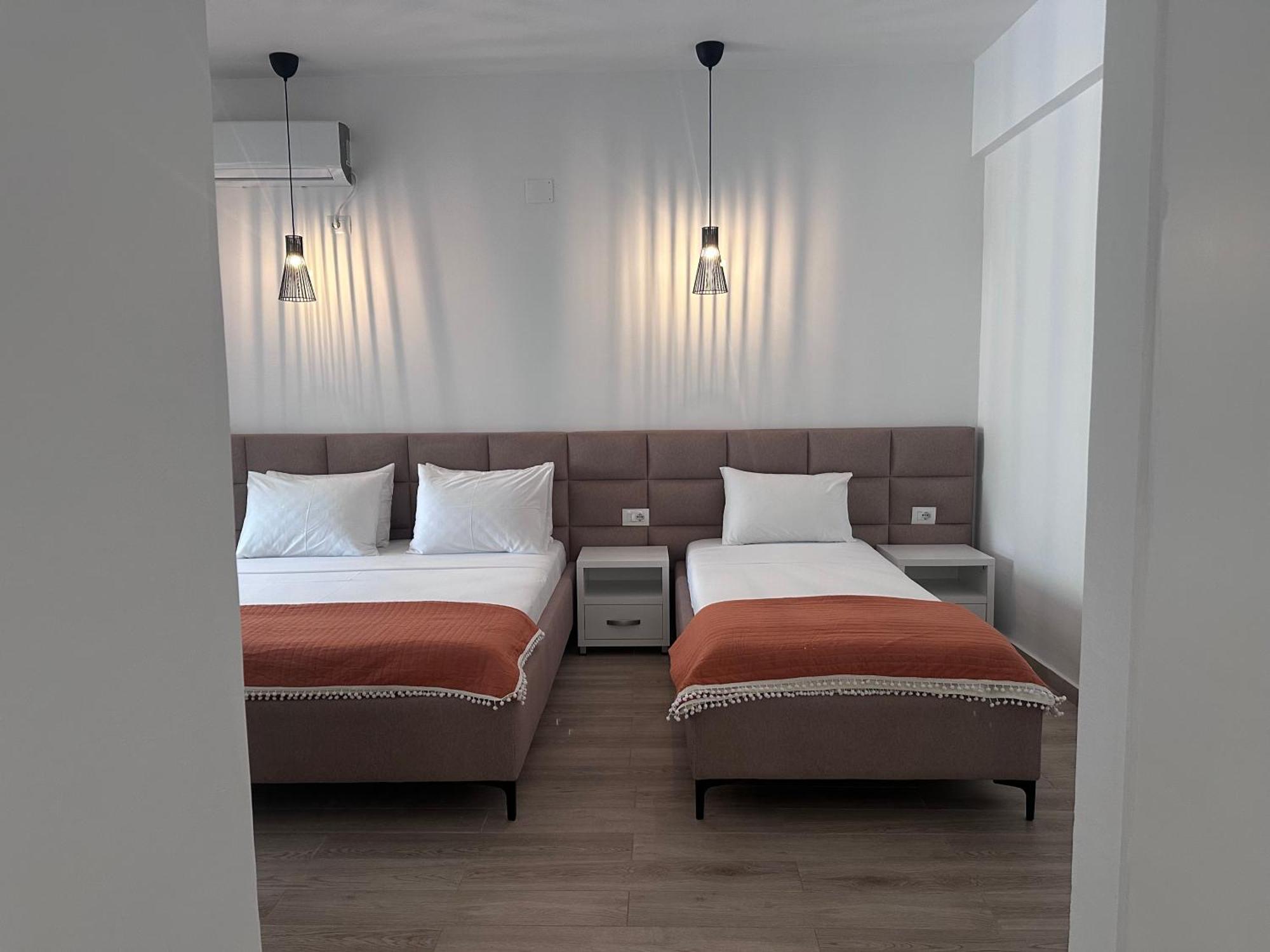 Villa Thomas Dhermi Bagian luar foto